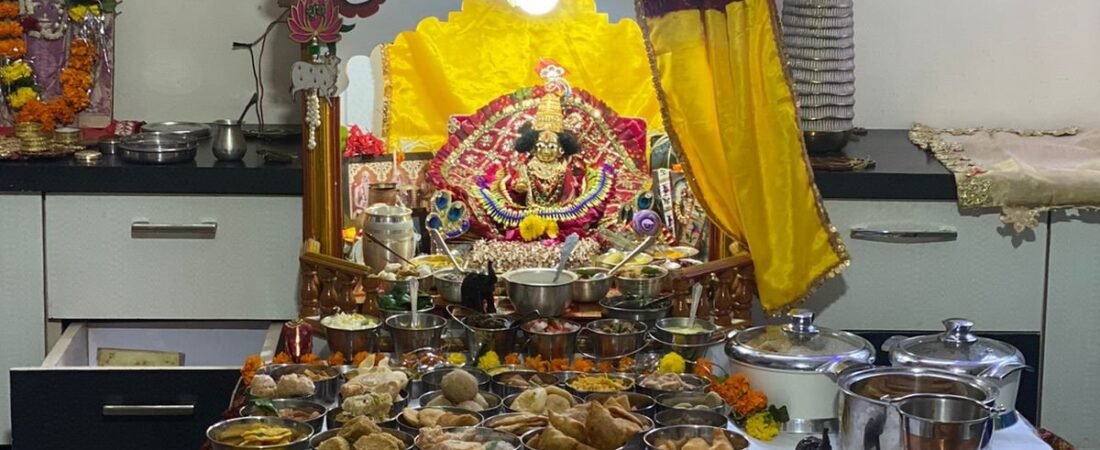 बियाणी परिवार ने किया अन्नकुट का आयोजन